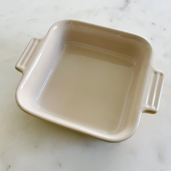 Le Creuset Mustard Yellow Square 14-29 Stoneware Baking Casserole Dish 6" x 6" - Picture 2 of 9